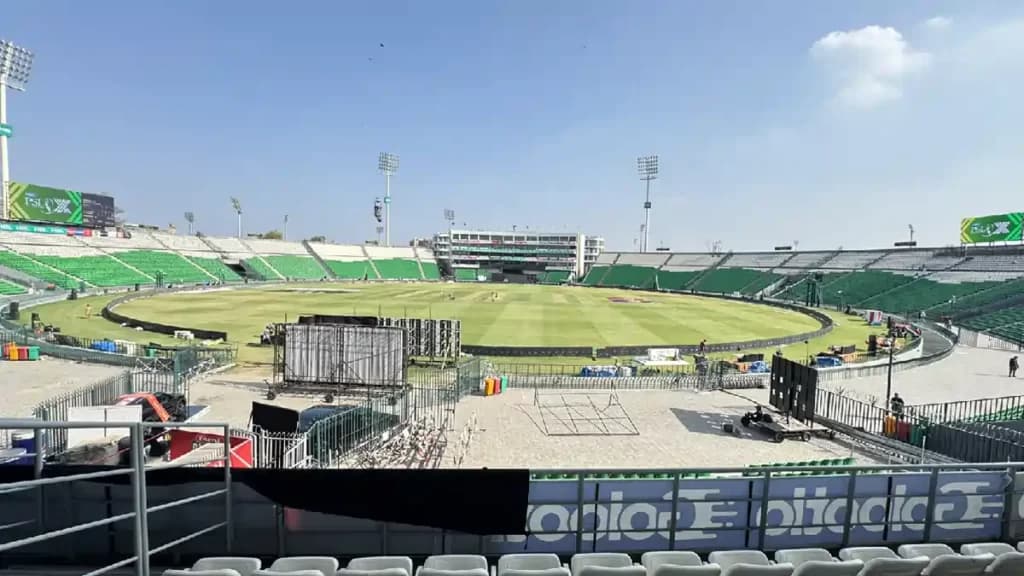 PK-W vs SA-W Dream11 Prediction 3rd ODI Match Today: Pitch Report & Player Stats 2025