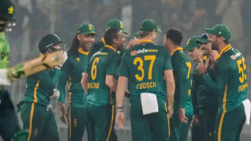 PAK vs SA 2nd ODI: Dream11 Prediction, Pitch Report, Player Stats, Faisalabad, Nov 6, 2025