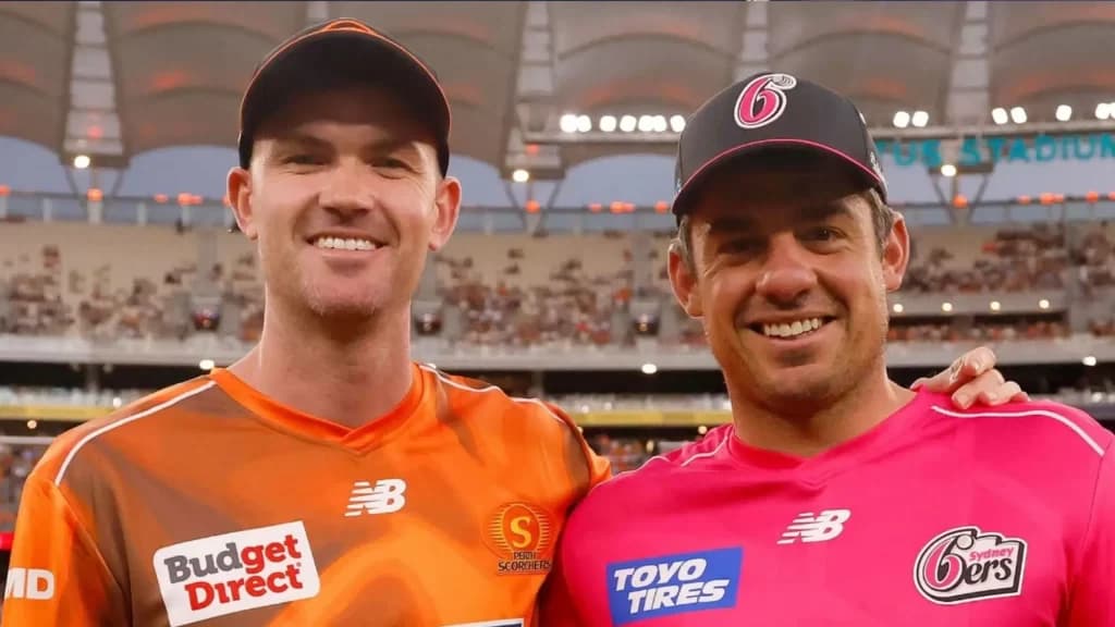 SCO vs SIX Today Match Prediction – Who Will Win? Who Hits More Sixes? Expert Prediction | BBL 2025-26