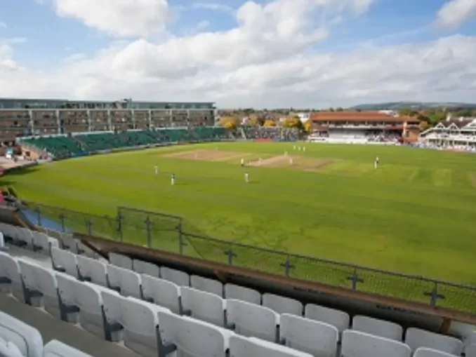 LAN vs SOM Pitch Report & Weather: Balanced Edgbaston track, clear skies expected. Par score 165-175; seamers may get early help.